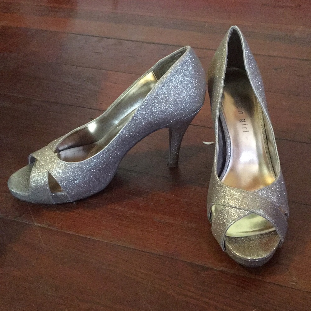 Size 7 Steve Madden Heels